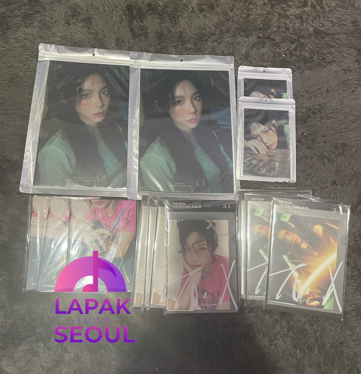 lapakfromseoul's tweet photo. #LFSArrived Jakarta
#GirlsGeneration season greeting
@sosimoim85 doll
#Taeyeon To X official MD
#KingTheLand bluray
#Riize Season greeting
#IU The Winning album https://t.co/NAcQVNyE7J