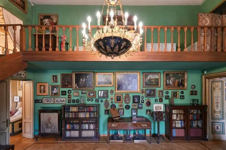 Riapre a Roma il Museo Mario Praz, dopo un attento restauro: nuovo lustro in onore del traduttore e giornalista.