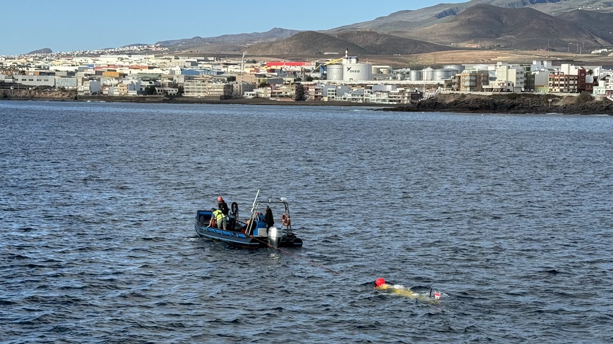 GliderPLOCAN's tweet photo. @TechOceanS trials aready in full swing at #ICTSNews @plocan A busy at-sea testing day #ALR #AUV #BoatyMcBoatface #OceanGlider is ahead #mSTAF @biogeosensing @NOCnews @CyprusSubsea @Chelsea_Tech @unisouthampton @Sorbonne_Univ_ @agenciaiisi @GranCanariaCab @CienciaGob @plocan https://t.co/dqF8t9uXGi