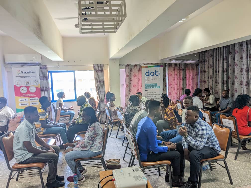 Writerharmony's tweet photo. Seasoned Mentors mentoring the Mentees at @BcCapeCoast at the #SpeedMentoring session 

#bccapecoast
#CleanAirGhana
#CleanAir4All https://t.co/6qcbHyzPWz
