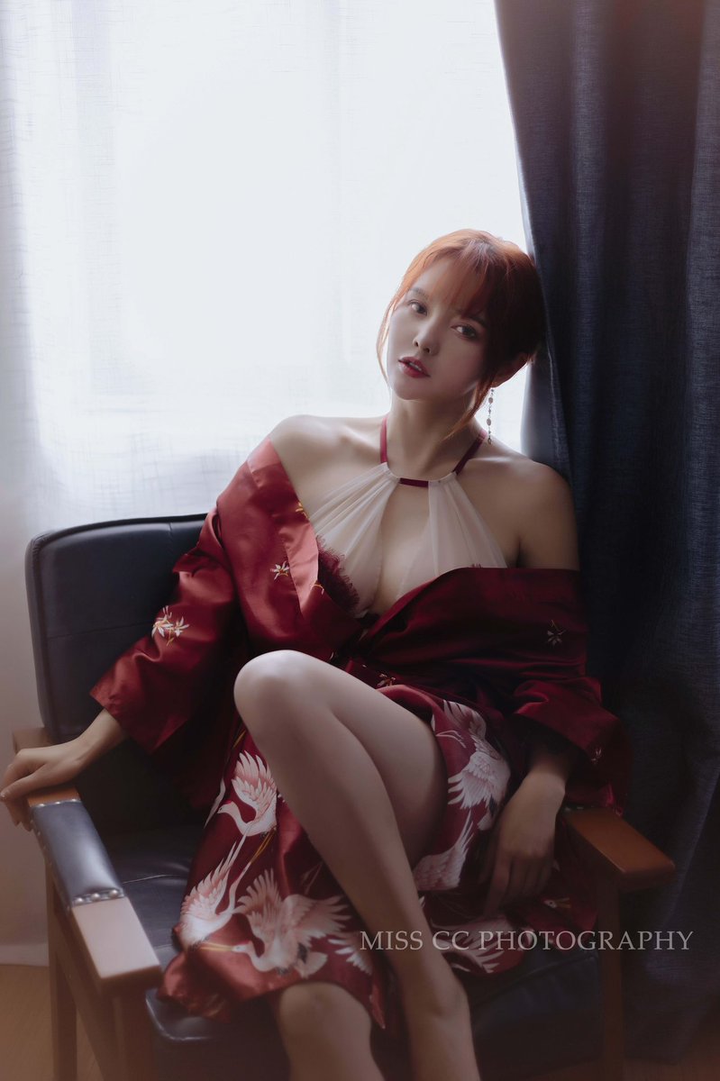 自来熟的人最后都自来疏
-
摄影/@misscc520 
出镜/@183647402Cherry 

#私房写真 #私房摄影 #性感写真 https://t.co/4idAay0ofC