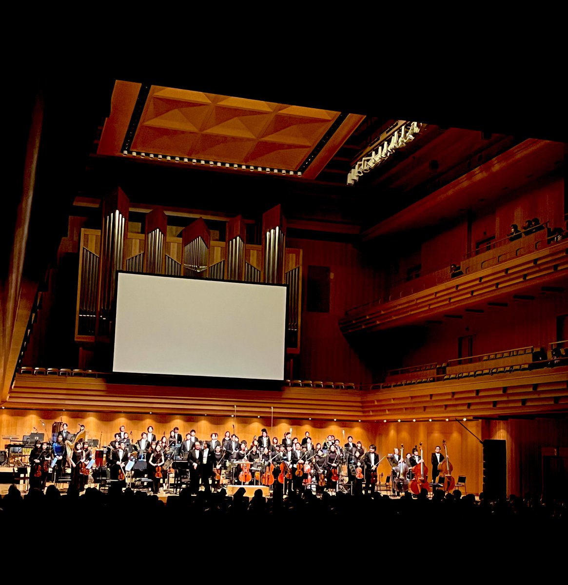 undertale_sc24's tweet photo. UNDERTALE SYMPHONIC 
CONCERT 2024

3/9 東京オペラシティ
Aプログラム／Bプログラム

無事に終演しました！！
ありがとうございました！！！

公演のご感想はこちらへ
👇
#UNDERTALEコンサート2024

次は3/16。お楽しみにっ！ https://t.co/X3ohq5iDYs