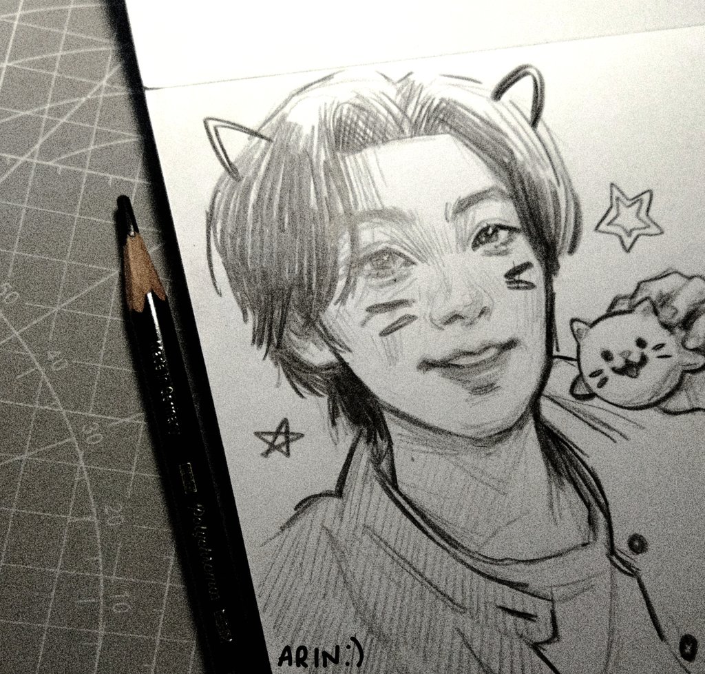 arin ✸ tweet media