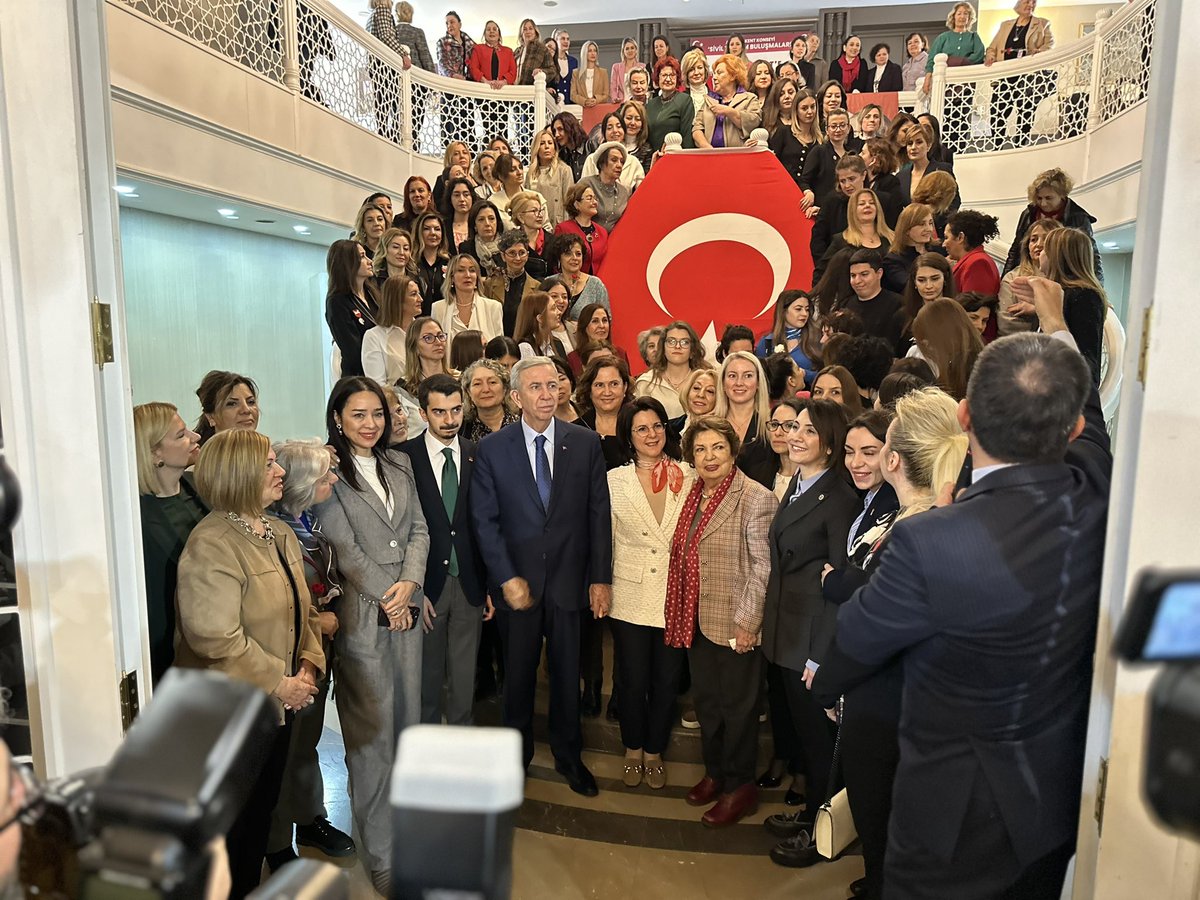 Ankara Kent Konseyi’nin, Sivil Toplum Buluşmalarında, <a href="/ankarabbld/">Ankara Büyükşehir</a> Başkanı Sn Mansur Yavaş, Sn Nursen Yavaş ve Çankaya Belediye Başkan Adayımız Sn Hüseyin Can Güner ile birlikte, Girişimci İş Kadınları ile buluştuk. 
Bizleri buluşturan, <a href="/ank_kentkonseyi/">Ankara Kent Konseyi</a> Başkan ve Başkan Yardımcısı