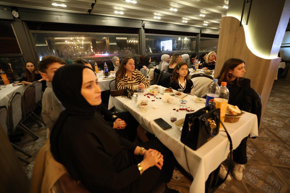 Silivri Öğretmenevi’nde düzenlenen Kadınlar Günü etkinliğinde hanımefendiler ile bir araya geldik.

8 Mart #KadınlarGünü