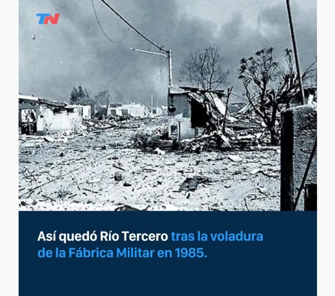 AlberCarp4's tweet photo. Patético
A Menem lo ubicaron en el salón de los próceres
Cuál sería el argumento.
No olviden, la voladura de la fábrica militar de Río Tercero ( siete inocentes murieron) https://t.co/35oTM6oC3T