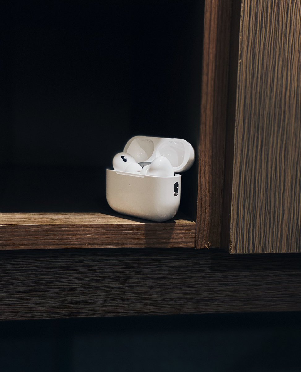 Dot_electronics's tweet photo. AirPods Pro (2nd generation) readily available.

https://t.co/Cvd8fUChbP

Noise cancellation, 
enhanced sound quality, 
customizable fit and
easy connection on all devices.
#Apple 
#dotelectronics #neccessitiesnotgadgets #Malawi https://t.co/oS8MVXOuyC
