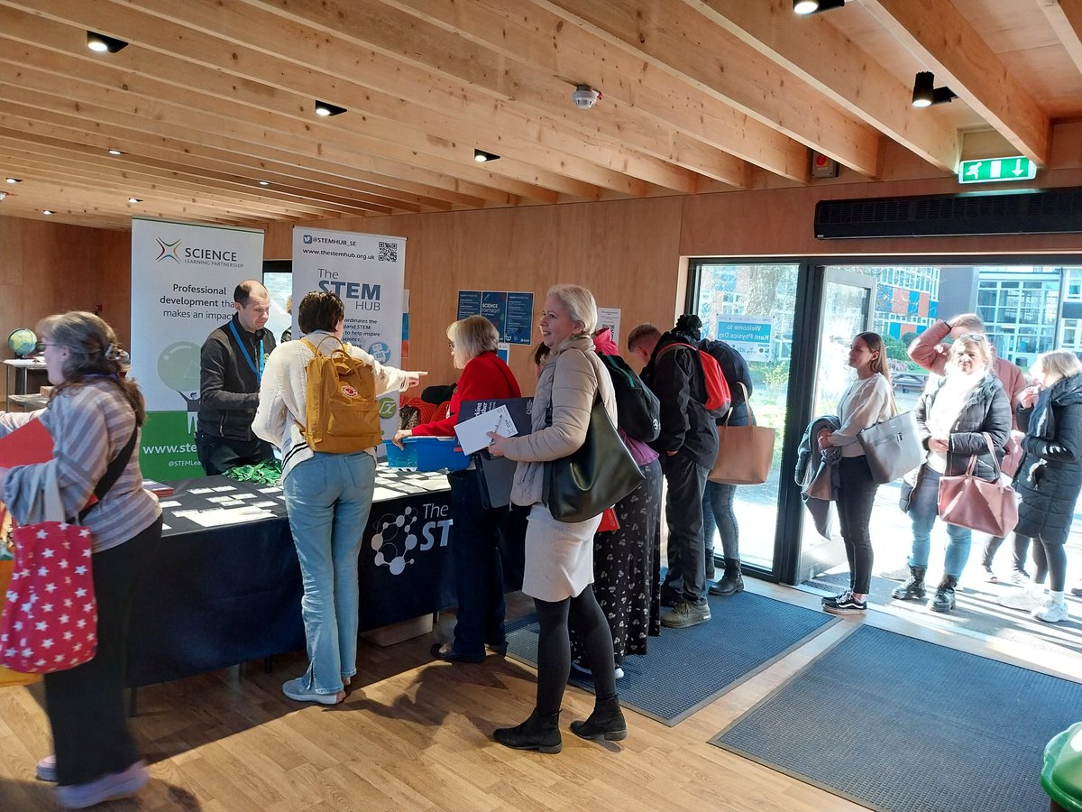 STEMLearning_AS's tweet photo. Super inspired to attend #KentPhysicsDay held @qegs_faversham : 120 #Physics teachers #teachercpd improving the quality of Physics delivery, supporting access to resources and hearing from #inspiring speakers #workshops @STEMLearningUK @STEMHUB_SE @STEMAmbassadors @ogdentrust https://t.co/kBYqc2yy0x