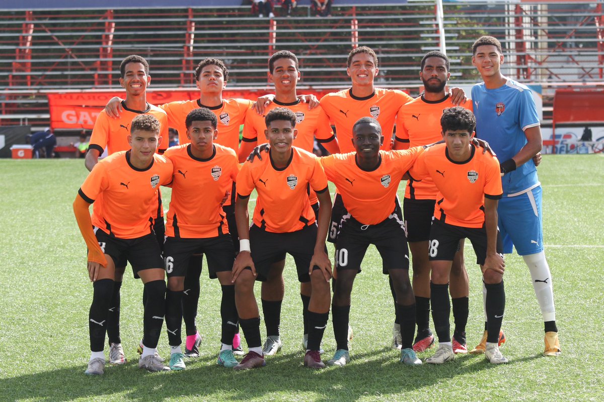 CibaoFC's tweet photo. #PreJuvenil | LOS 1️⃣1️⃣ 🍊 #LaCasaDeCampeones https://t.co/Oz3sz51C8Q