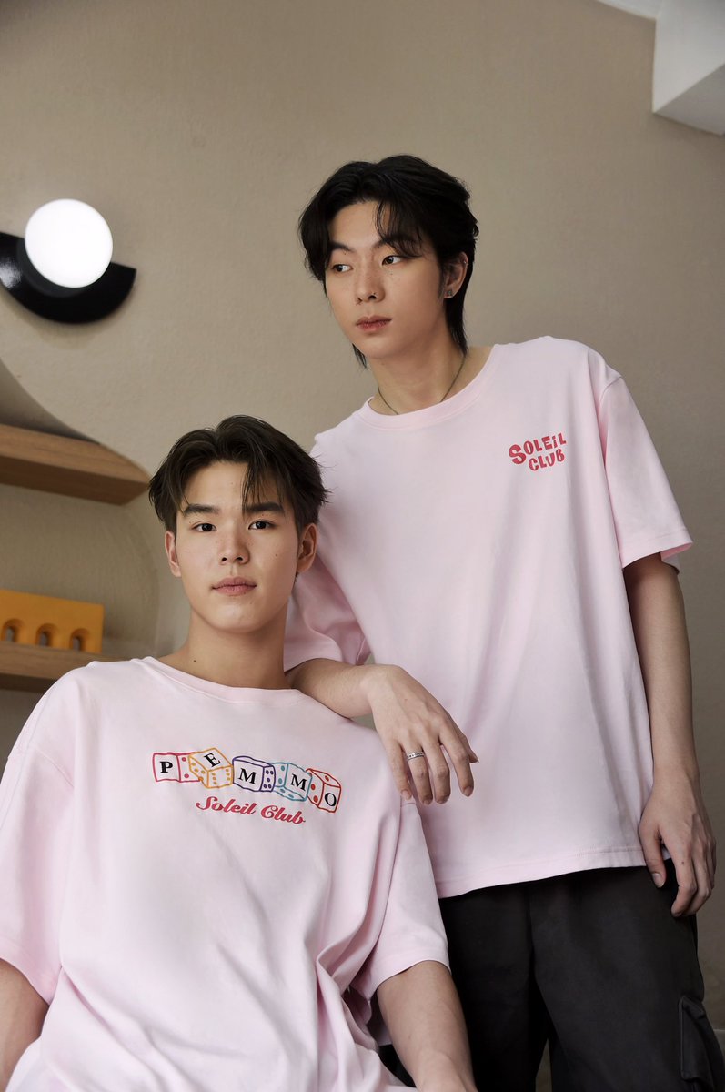 Pre-order Soleil club oversized t-shirt (sunny vibes) Color: black, white, baby pink Size: S, M, L, XL Price: 950.- Model: 182 cm size L After the Pre-order system closes, the delivery process will begin approximately 3 weeks #soleilclub #pemmo