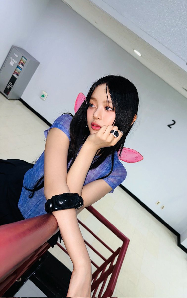 nwjnslatam's tweet photo. 📞 | 030924

— Actualización de Hanni en su álbum de fotos a través de phoning.

#HANNI #하니 #NewJeans #뉴진스 @NewJeans_ADOR https://t.co/JW9dl7T6De