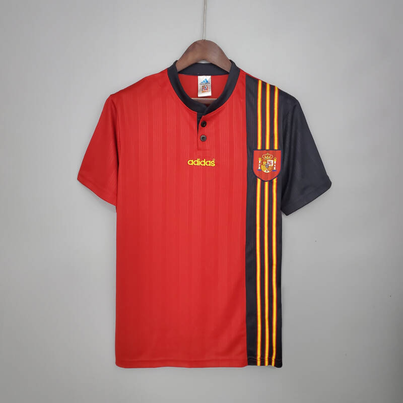SLDeporte's tweet photo. 🍀#SORTEO | Camiseta retro Selección Española 1996, una auténtica joya de nuestro fútbol.

Si la quieres conseguir, sólo tienes que:

✅ Seguir a @SLDeporte y @EleteTSC 
✅ Dar RT al tuit

Ganador/a: 18 de Marzo https://t.co/N9kCcxOfFU