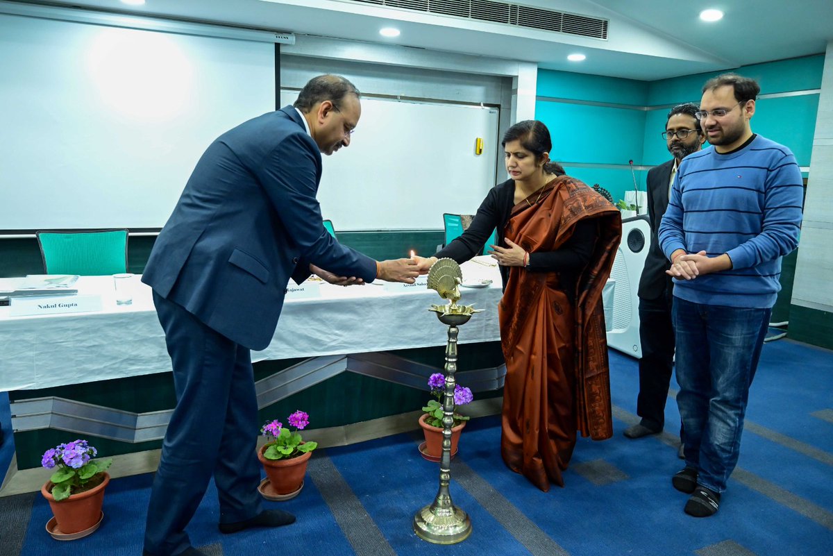 wonderhfl's tweet photo. Wonder Home Finance is thrilled to announce our partnership with the esteemed Management Development Institute, Gurgaon! 🎓✨

🚀 Our commitment to excellence knows no bounds as we embark on a journey of excellence. We kicked off this transformative journey with a powerful two-day Leadership Development Program for our CXOs.💼💡 Stay tuned as we continue to lead the way in innovation and excellence aimed at delivering unparalleled value to our customers and industry leadership!

A big thank you to the esteemed faculty Prof. Sumita Rai, Dr. Anil Misra, Prof. Anil Anand Pathak, Prof. Shiv S Tripathi, Prof. Nakul Gupta

#WonderHomeFinance #LeadershipDevelopment #CustomerExcellence #PartnershipGoals #ContinuousLearning #ExcellenceInAction #CustomerFirst #MDIGurgaon #Empowerment #TransformativeLeadership #Upskilling #Innovation