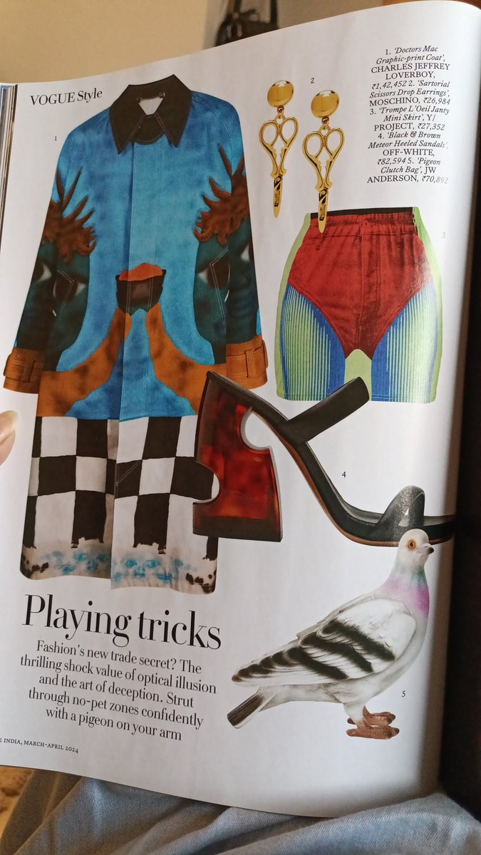 OhSoRaddd's tweet photo. A pigeon clutch bag? Okay then.  INR 70,892 only. 🥲
Let's play tricks. 

#WhatsInFashion #WhatOnEarth
#FashionTrends #Vogue #India #JWAnderson 

#EternalSunshine of the fashion world, it seems. https://t.co/hcKJmV9w3O