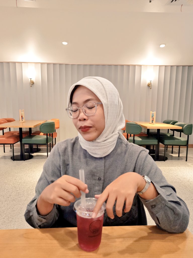 kumhaeja's tweet photo. tau ah gelap https://t.co/fKWQ8ZrRfy