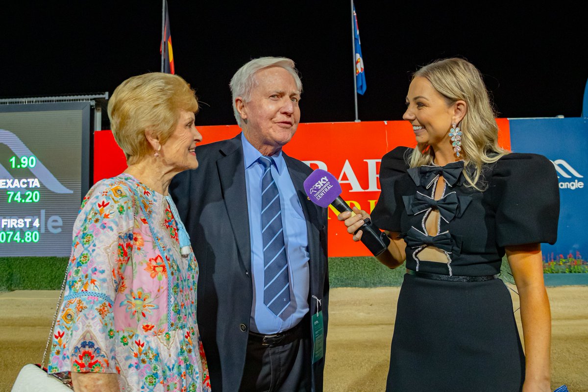 ClubMenangle's tweet photo. Leap To Fame, trained and driven by Grant Dixon, is the 2024 @GarrardsHnH Miracle Mile Champion in a mile rate of 1.48.3!🏆

Sooner The Bettor NZ and Speak The Truth filled the minor placings.

Congratulations to all connected with Leap To Fame.👏
#WitnesstheMagic @HRNSW_Harness https://t.co/pyBOlKldNU