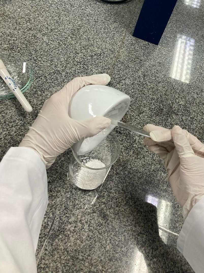notesoobin's tweet image. lab day!!