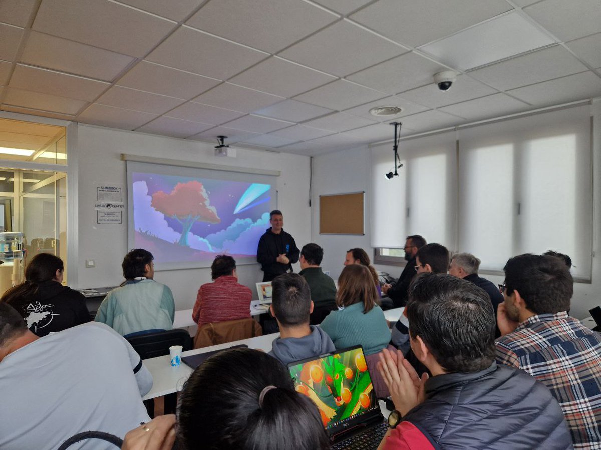 Linux Center Spain tweet media