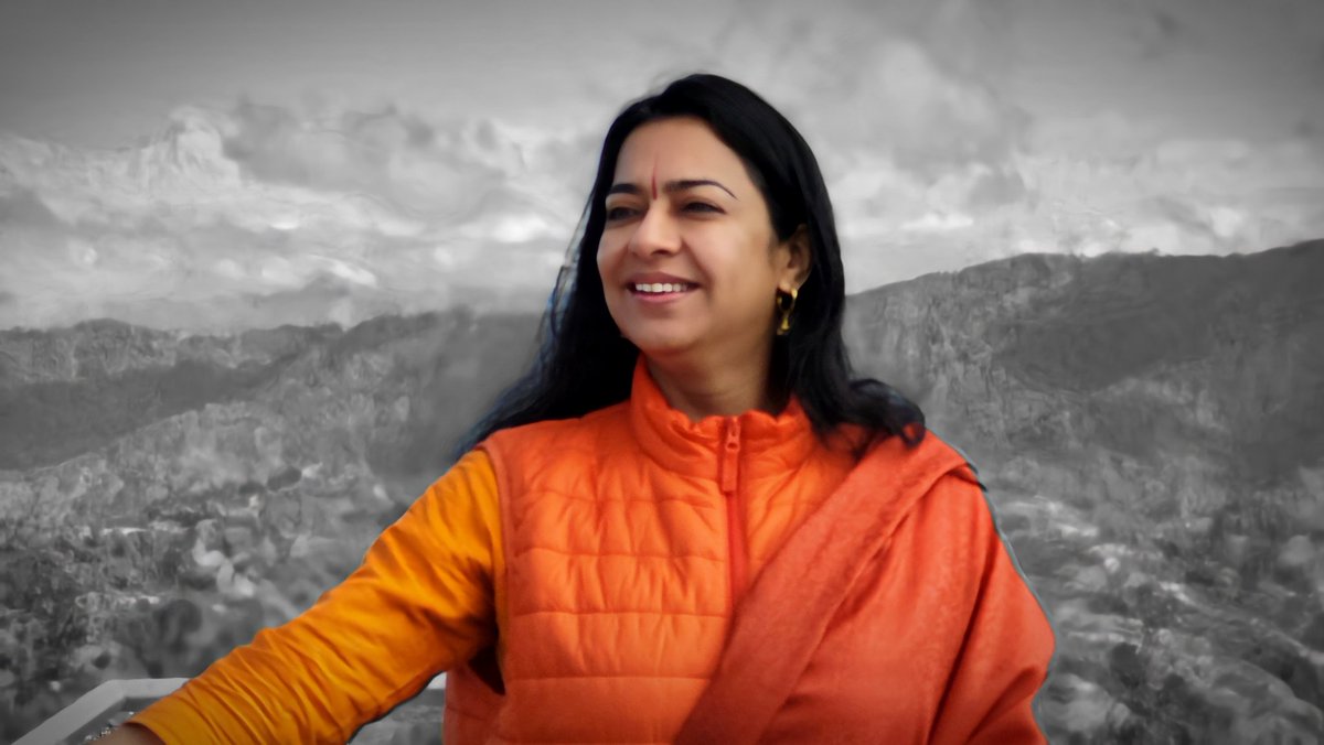 APratishtha's tweet photo. "रूठी खामोशियों से
बोलती शिकायतें अच्छी हैं"
अहंकार को मरने दें : रिश्तों को नहीं !
हरि ॐ #AcharyaPratishtha

#GuruMaa #Acharyaji #Himalayas #Mukteshwar #YogaQuote #SpiritualQuote #Life #Yoga #Yog https://t.co/DosWH45PjL