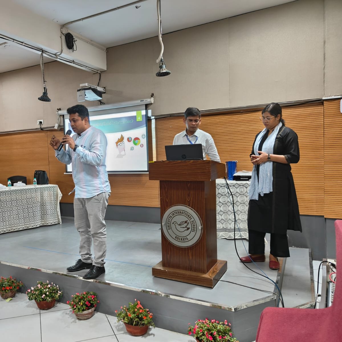 DCCyberKP's tweet photo. Yesterday Cyber Awareness interaction program conducted at Calcutta International School with students & teaching staffs regarding cyber safety for kids,cyber bullying,online games etc. Concluded with Q & A sessions.
#CyberAwareness #CyberCampaign
@Kolkatapolice
@KPDetectiveDept https://t.co/QATqCB5Kri