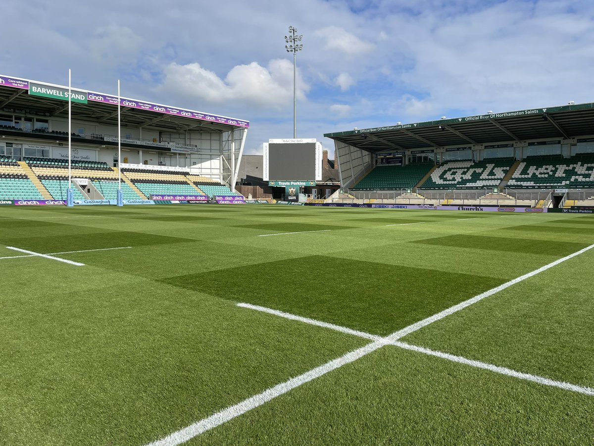 JoshhGould's tweet photo. All ready for @THESTORMERS 
Pitch looks class ready for the run in 🤝 https://t.co/VcCME5Rv11