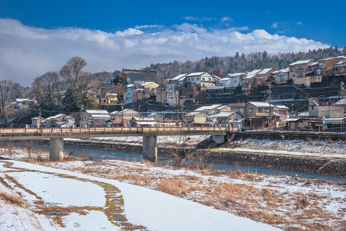 雪景色の八尾町。 今日の富山は平野部でも所々で雪となりました。 天気予報を見ると来週半ばからは徐々に暖かくなるようです。 写真は今日、富山市八尾町で撮影。