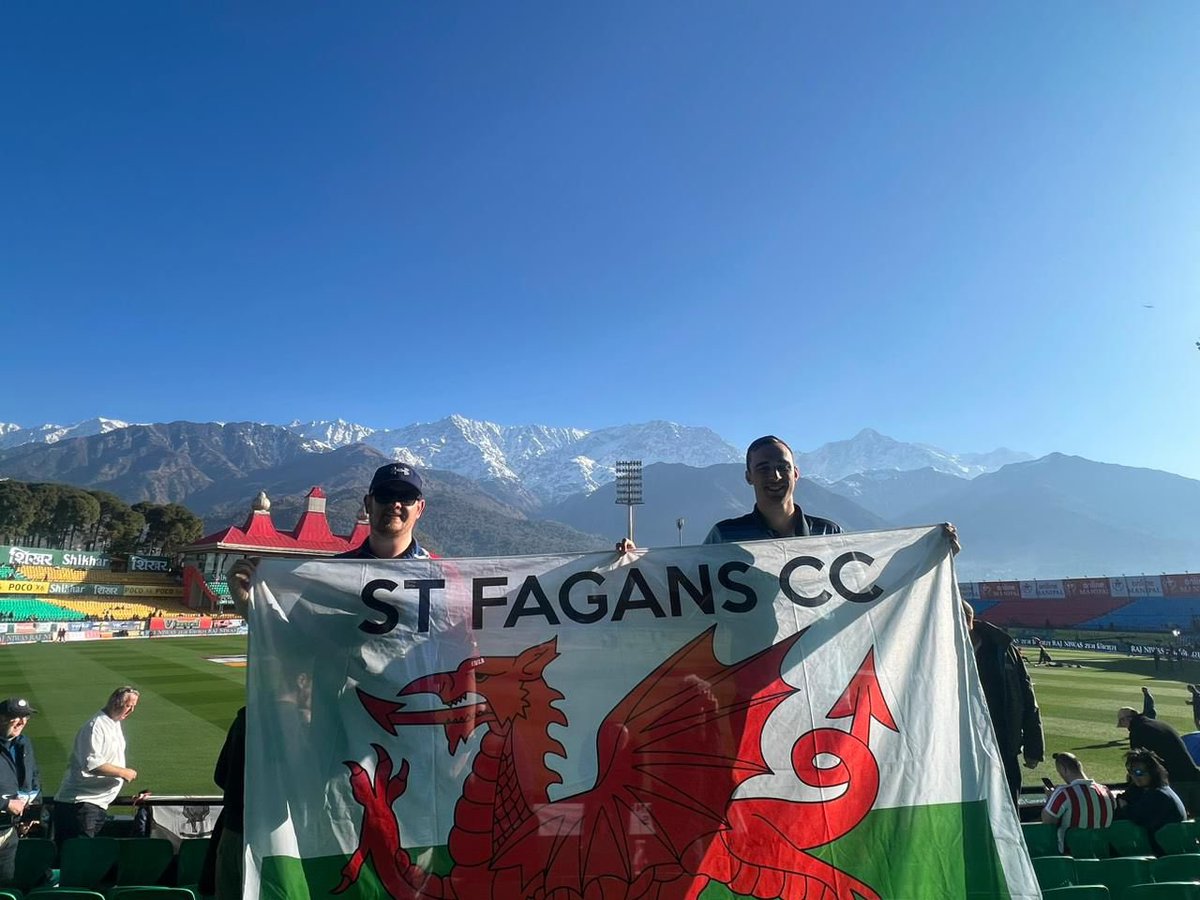 It wasn't quite the result the boys wanted to see, but great to see the Stags 🏴󠁧󠁢󠁷󠁬󠁳󠁿 flag flying in #Dharamsala 🇮🇳 #INDvENG #Stags🦌

<a href="/ChrisKellard/">Chris Kel</a> <a href="/Matt_Rogers7/">Matthew Rogers</a>