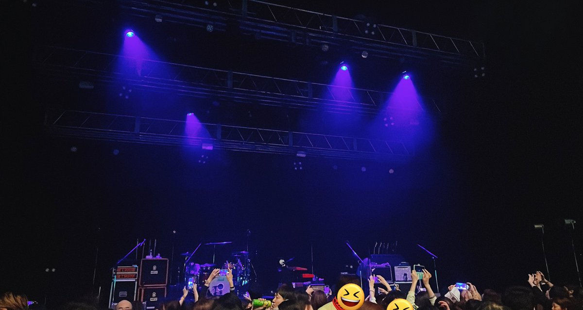 sakuranran214's tweet photo. トーキョーで真空突き抜けた!
横浜と3分の2もセトリ違ったーいつもありがとうストレイテナー🥹
テナマニ待ってたよ〜🙏いつかの昭和女子大のホール以来のGoodnight,Liar Birdを聴かせてくれ…!
#ストレイテナー
#SilverLiningTour https://t.co/VfzdvB66l3