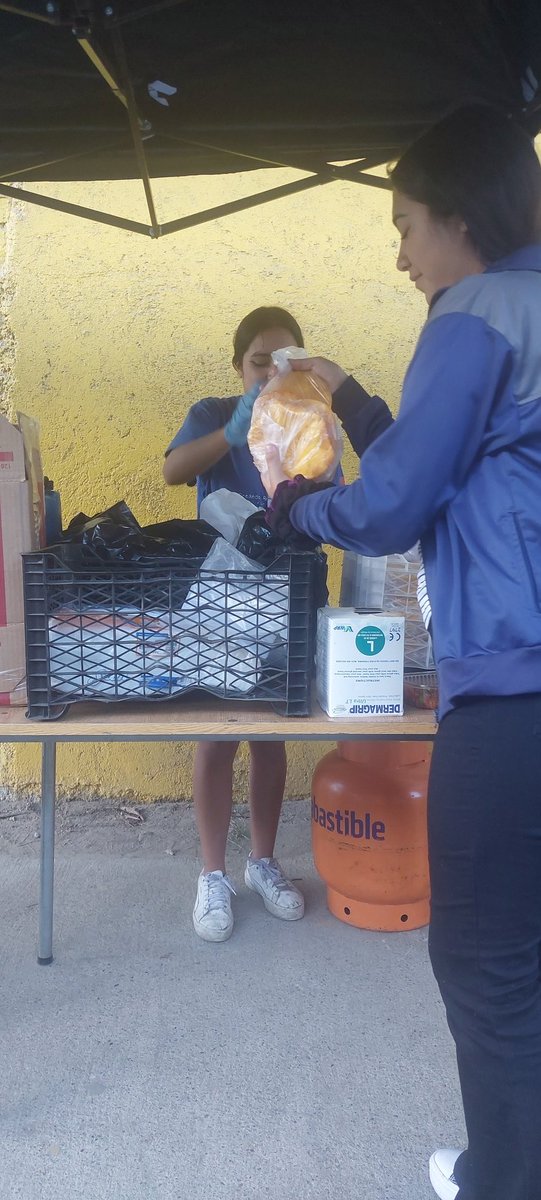 Fcreandoredes's tweet photo. Ayer fuimos con sopaipillas y pebre al sector de El Salto ✨️ https://t.co/Kp4KRjOys0