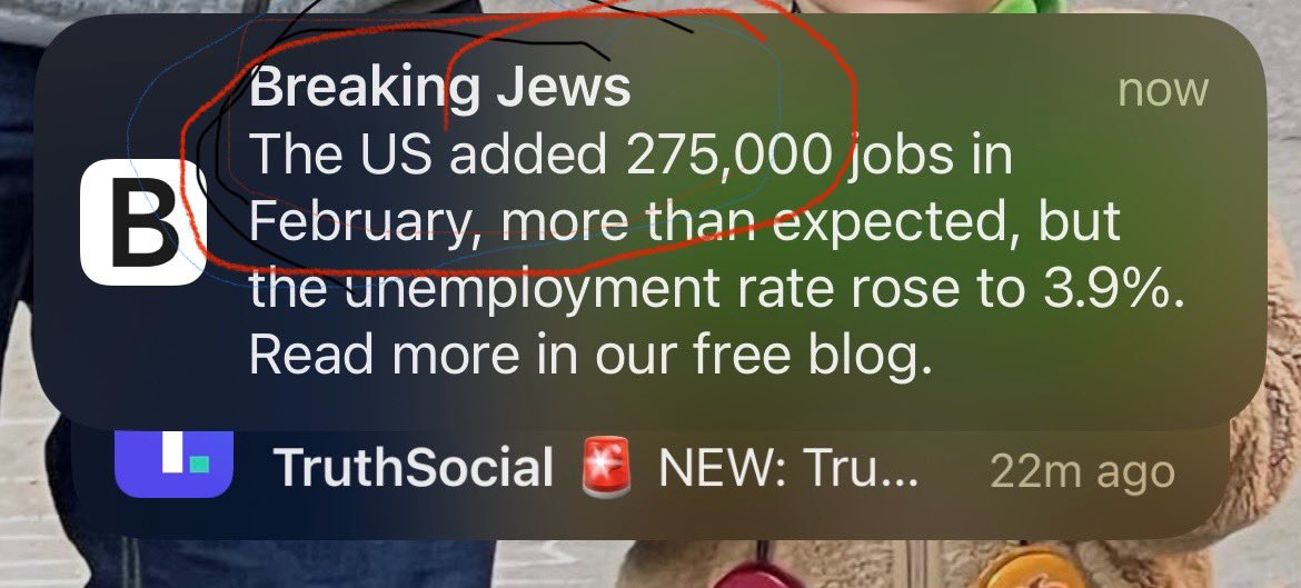 billhunter68's tweet photo. Actual post by @Bloomberg  I screenshot it because I could not believe it. Seriously WTF do you not have editors?  @FoxNews https://t.co/F15XvlsTSQ