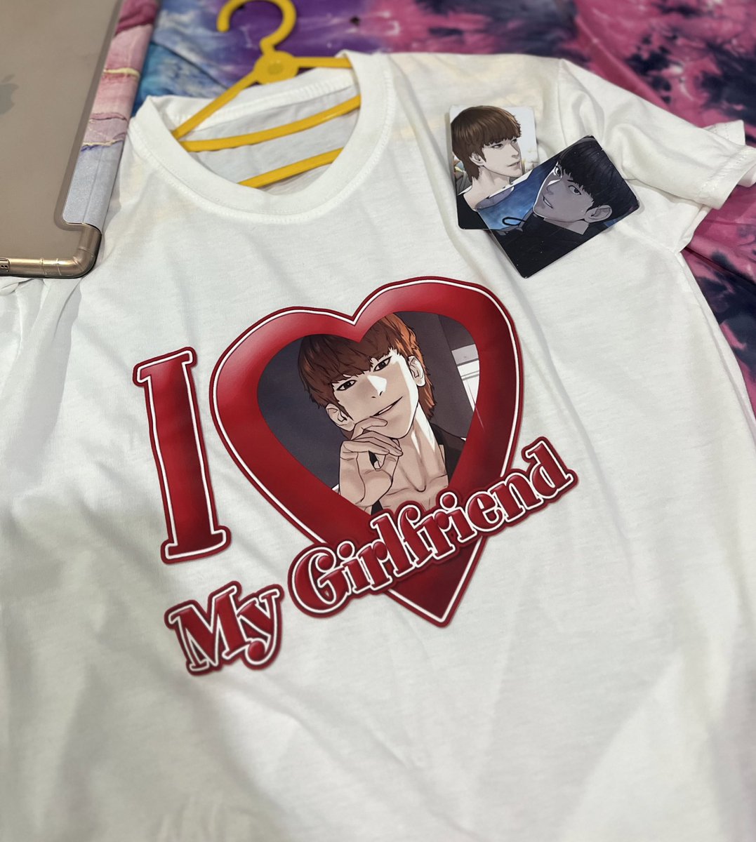 jajaegerr's tweet photo. my friend randomly gave me this😭❤️ she knows my obsession with taehoon very well😁 https://t.co/3LjWnEuJhP
