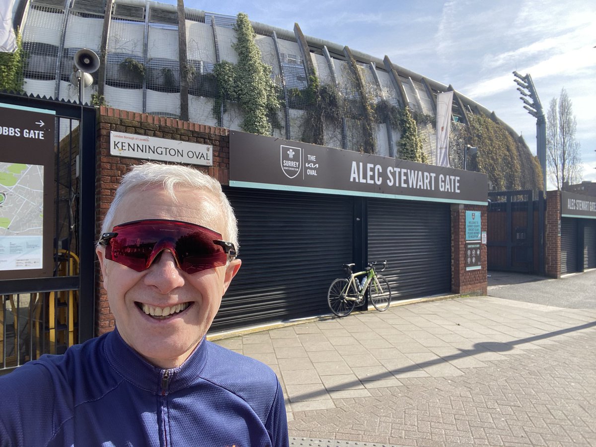 markcrowther66's tweet image. Navigating my way through London in 🌤️😎without dramas yet !! 42 miles completed arrived at Oval Only 7 miles to go to @CPFC to complete premier pedal challenge 14🚴♂️
justgiving.com/team/markpremi…