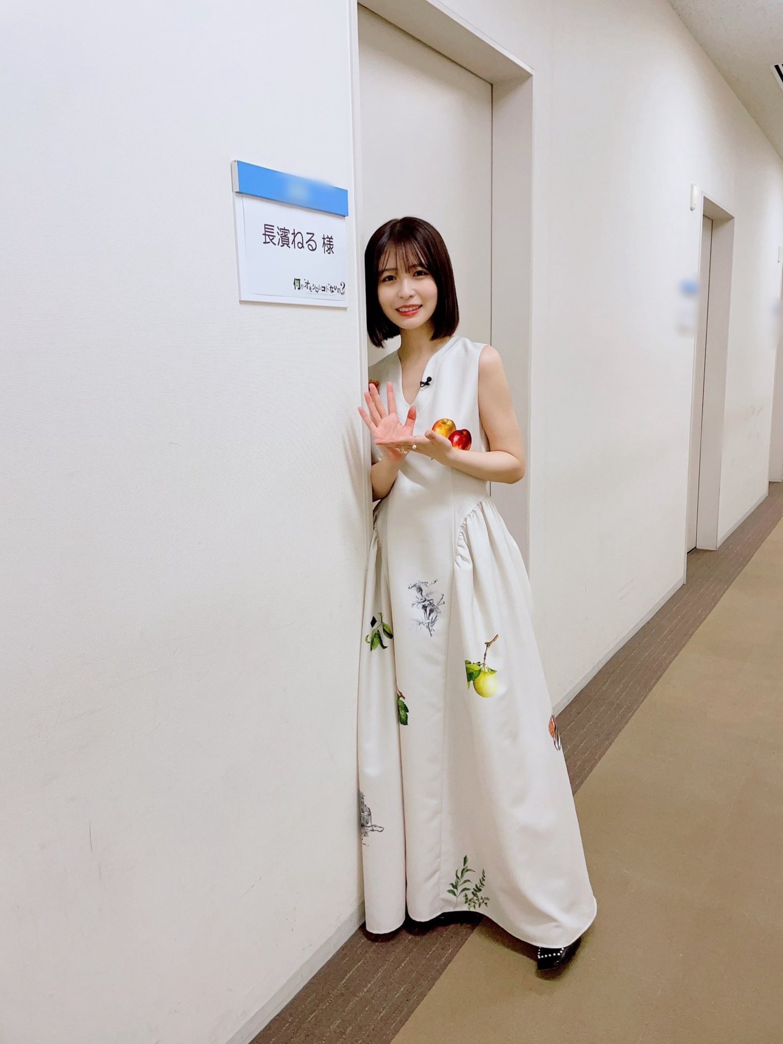 長濱ねるさん着用　AMERI ELEANOR LINEN LIKE DRESS 長濱ねるさん着用AMERI ELEANOR LINEN LIKE DRESS