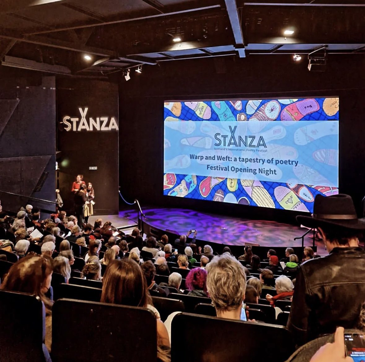 highlightarts's tweet image. Opening night @StAnzaPoetry #stanza24