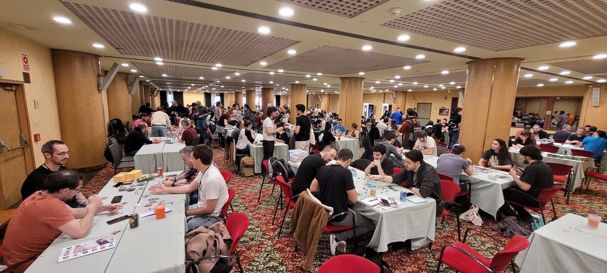 2d6Magazine's tweet photo. #Evento #ProtosyTipos
Este año se prueban oficialmente más de un centenar de prototipos de autoria nacional, más otros muchos que llevan al evento los miembros de la @asociacionludo
#PyT24 https://t.co/YN0Zt63FNd