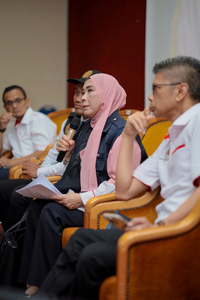 ar_manuar's tweet photo. 9Mac23:Sesi dialog TKPK (KA) Datuk Dr Norhayati Rusli bersama profesion Pen.Pegawai Kes. Persekitaran PPKP JKN Terengganu. Hadir sama Pengarah Bah. Perkembangan Kes.Awam Dr Zulhizzam Abdullah. Terima kasih semua👍 https://t.co/oJt3ZPaou8