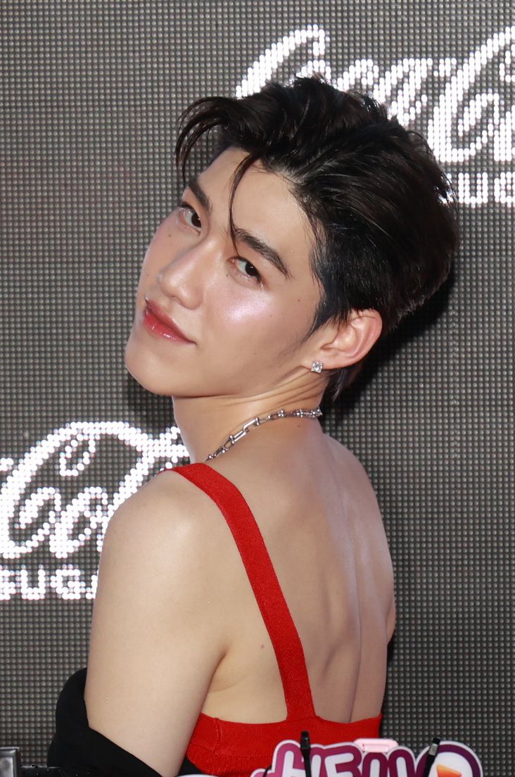คิ้วเด (*´꒳`*) tweet media
