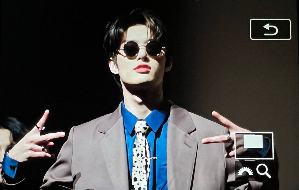 NANAMINGIIIIII 🫠💙

©️dotol809