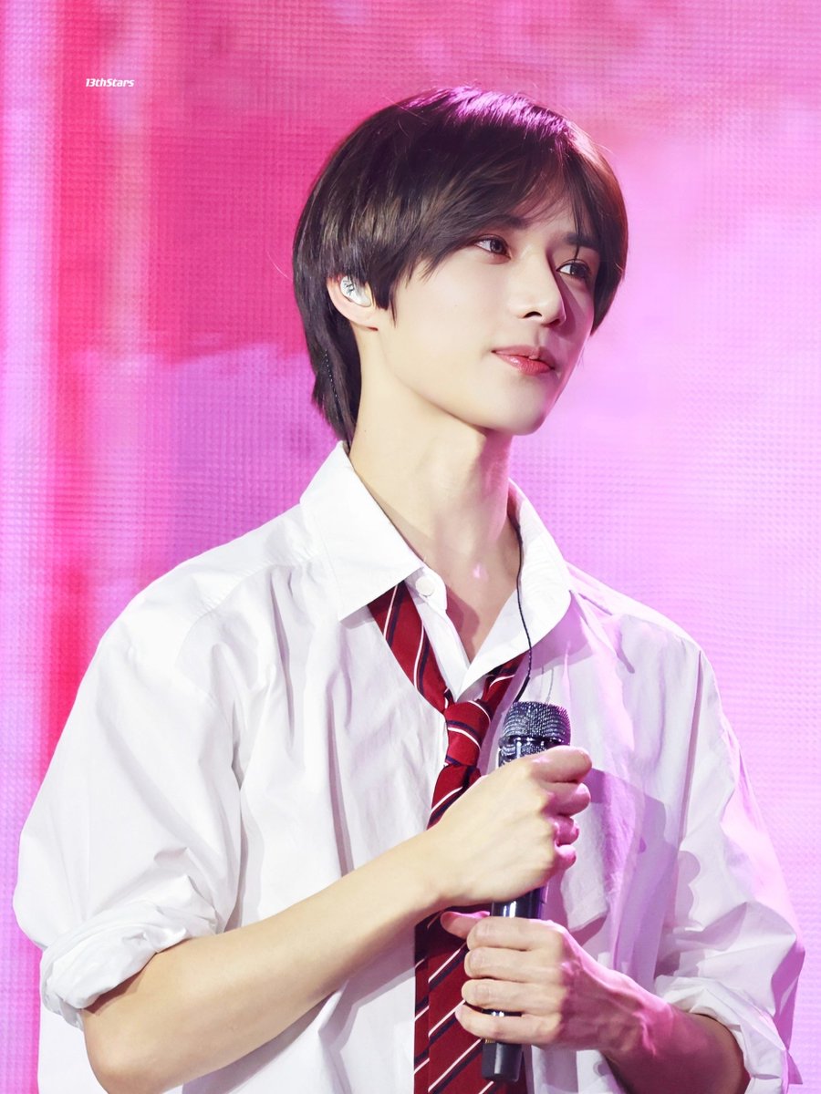 13thStars's tweet photo. 240303 fanlive
교복🤩
#범규 #BEOMGYU #ボムギュ #崔杋圭
#TXT #TOMORROW_X_TOGETHER
#투바투 #투모로우바이투게더 #TXT_5th_Anniversary #fanlive #TXT_2024DREAMWEEK #txtfanlive https://t.co/YlkkJb6Toz