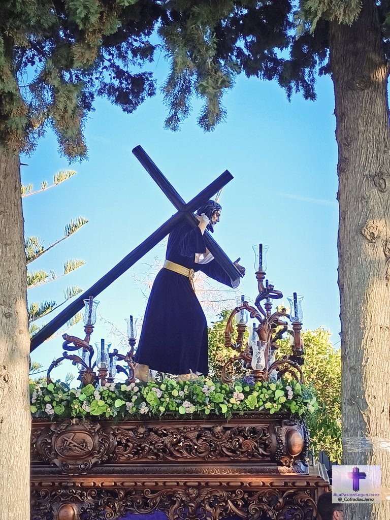 _CofradiasJerez's tweet photo. 📷 #𝗟𝗮𝗣𝗮𝘀𝗶𝗼𝗻𝗦𝗲𝗴𝘂𝗻𝗝𝗲𝗿𝗲𝘇
ℝ𝕖𝕤𝕥𝕒𝕟𝕕𝕠 𝕊á𝕓𝕒𝕕𝕠𝕤 𝕕𝕖𝕤𝕕𝕖 ℂ𝕦𝕒𝕣𝕥𝕚𝕝𝕝𝕠𝕤…
✝️ @DeCuartillos
#NazarenodeCuartillos #SeñordelaPaz #Cuartillos #SemanaSanta #Jerez https://t.co/xVhpdleyux