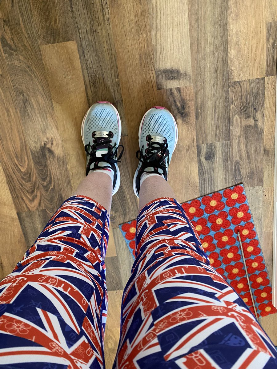 mysonisno1's tweet image. Back to parkrun having missed 2 weeks, one because of ice the other because of a hangover 🙈. Fastest for 6 months at IMP, felt good today, great to see lots of #crawleyruncrew runners #endorphins #Flanci #TeachersRunClub