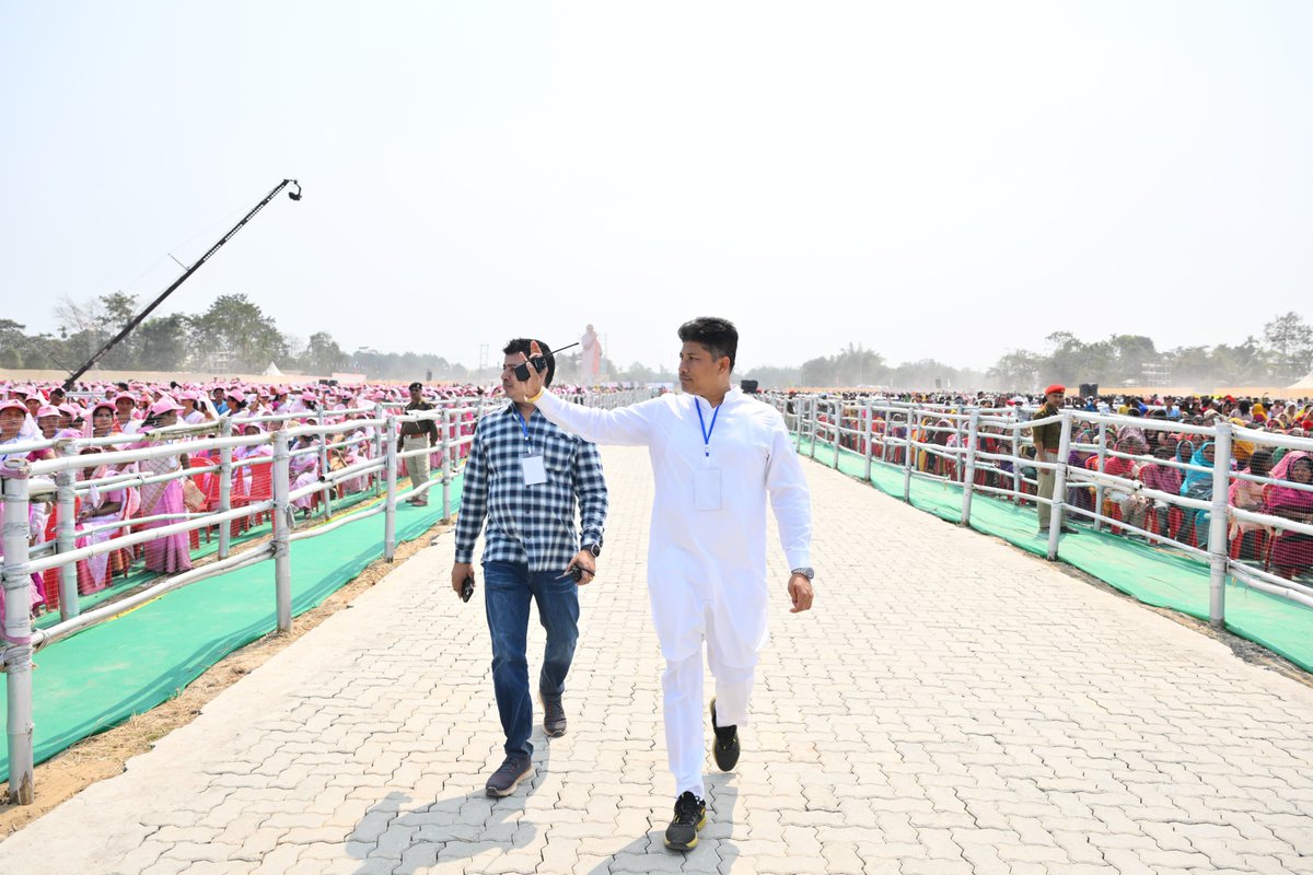 Pijush_hazarika's tweet photo. What an unforgettable day today ! 

#ModifiedAssam
#ModiParivarAssam https://t.co/6P8NArkhxL