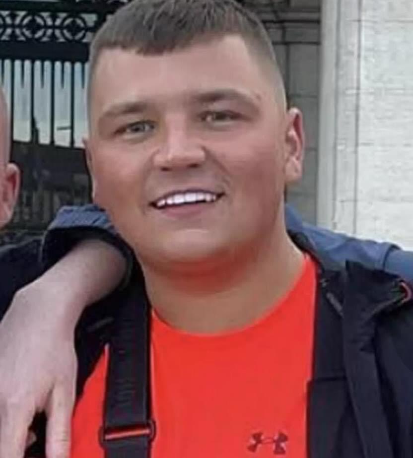 thelondonloyal's tweet photo. Thoughts are with Thomas’s family at this sad time and to all members of his club the drumchapel loyal from everyone at London Loyal RSC rest easy pal https://t.co/1KvrxCHIpf