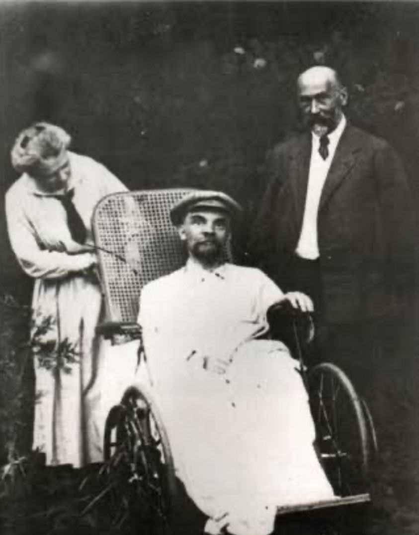 Bugün ne oldu ? ⏱️ ( 9 Mart 1923 )

Marksist - Leninist ideolojinin fikir babası, Sovyet Rusya’nın kurucusu ve Ekim Devrimi’nin lideri Vladimir Ilyic Lenin felç geçirerek konuşma yetisini kaybetti.