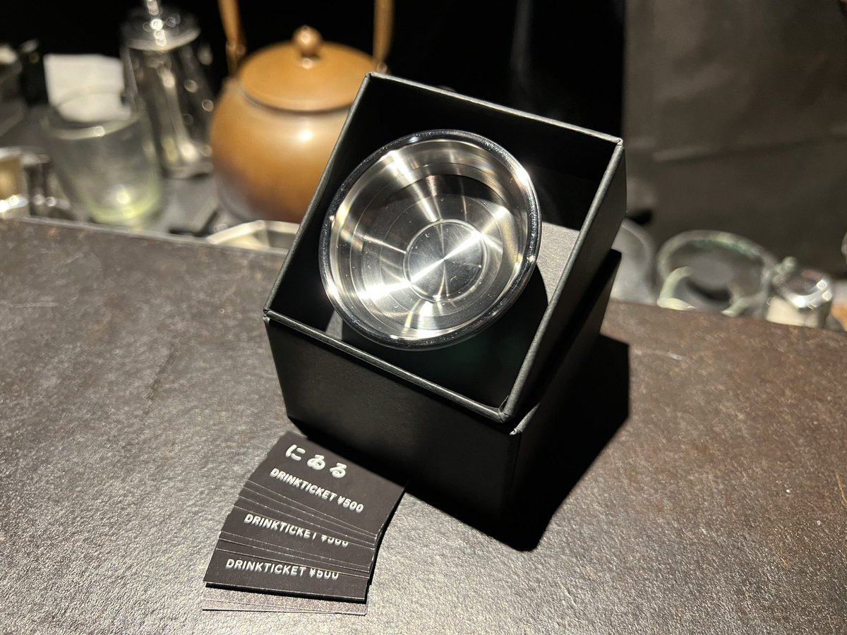 moon_angel14's tweet image. パラッ🌙
本日、ゐきましたパラオートスコピー🥰
宝物💎もったいない気もしますが。ちゃんと使います。丁寧に🪀

話題の｢ケ｣も現物触らせて頂き、コレはやヴぁいとなりました✨

にゐる様に行くと本当にいつも楽しい♥️
時間が溶けます⎝｡⌓°⎞

トニー・シェックの人形ナイス

#にゐる #yoyo #yyr