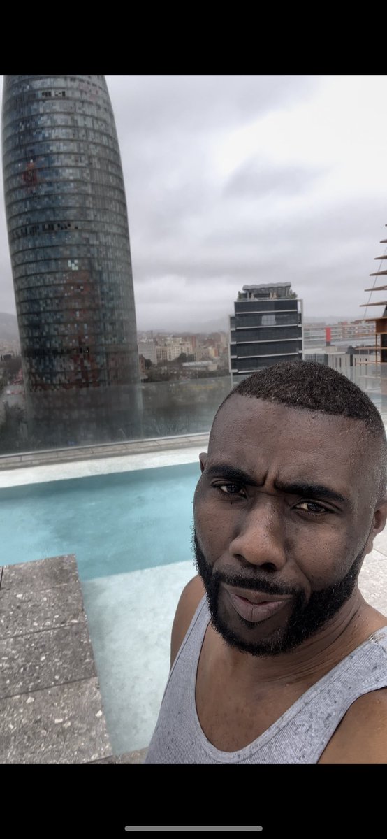 MagnoliaLevee's tweet image. Shidddd rain💧💧💧💧 and stopping nothing 🇪🇸
 #barcelona #barcelonacity #barcelonarooftop #barcelonarooftopbar #explorebarcelona #barcelonaguide #mustseebarcelona #thingstodoinbarcelona #barcelonabars 
#rooftopbarbarcelona.