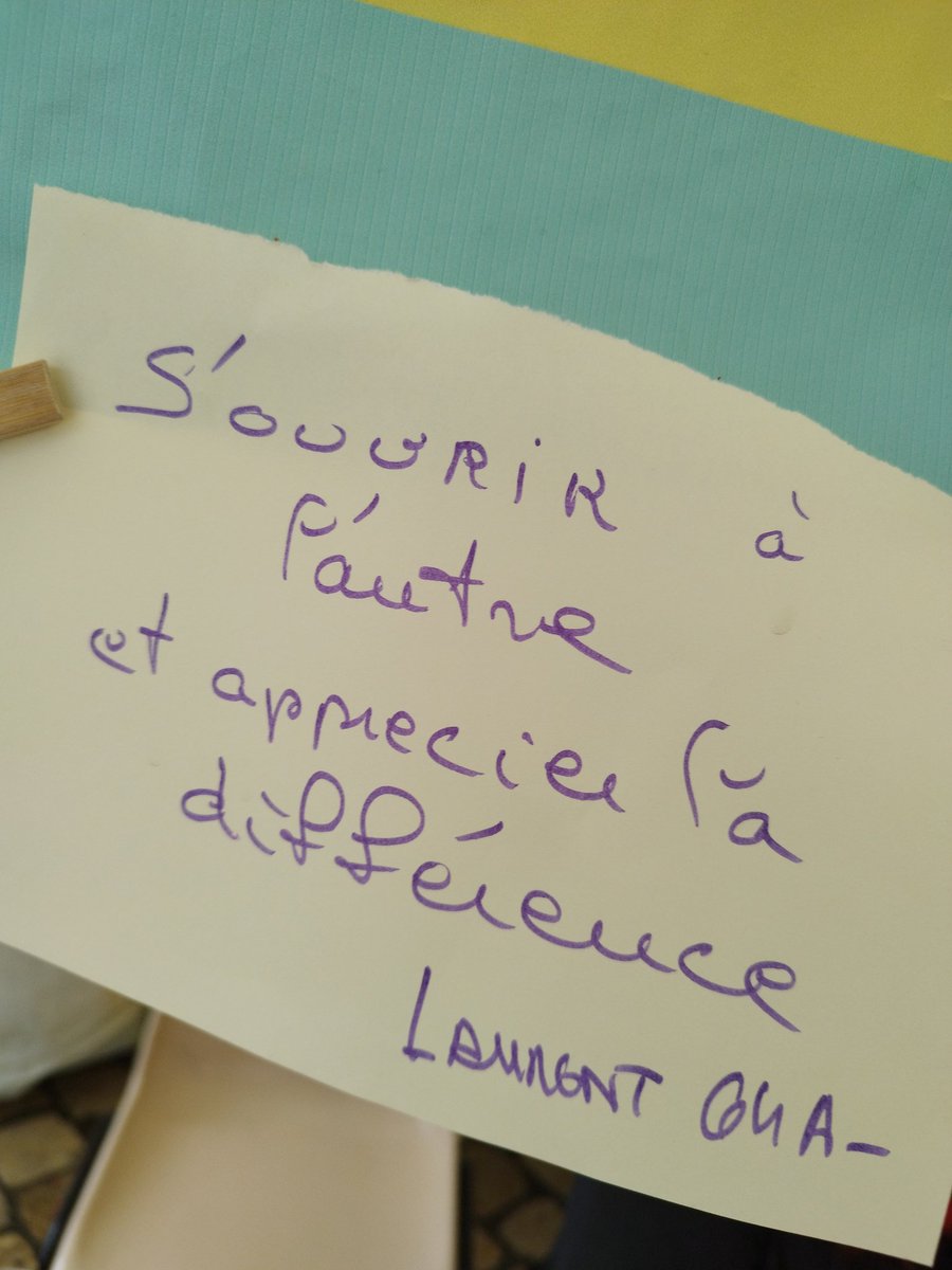 mlclavreul's tweet photo. Bravo au collectif @Und53 avec ses associations engagées : l'AMAV,  @ldhlaval @LaGom53 @ComiteFS53, @La_Ligue_FAL_53  pour sa mobilisation ce matin sur le marché de #Laval pour sensibiliser dans le cadre des semaines d'éducation contre les discriminations. https://t.co/73bFqAYOIn