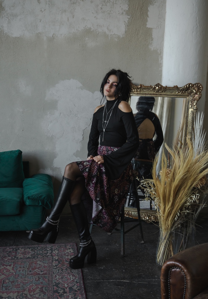disturbiaco's tweet photo. Which Hemlock-print piece do you prefer: the skirt or the playsuit? ♥️ Both new to the sale section~
https://t.co/aq8AqpO7rc
#disturbiaclothing #softgrunge #bohogoth #altfashion #altstyle https://t.co/Rc3qA4Cx9Y