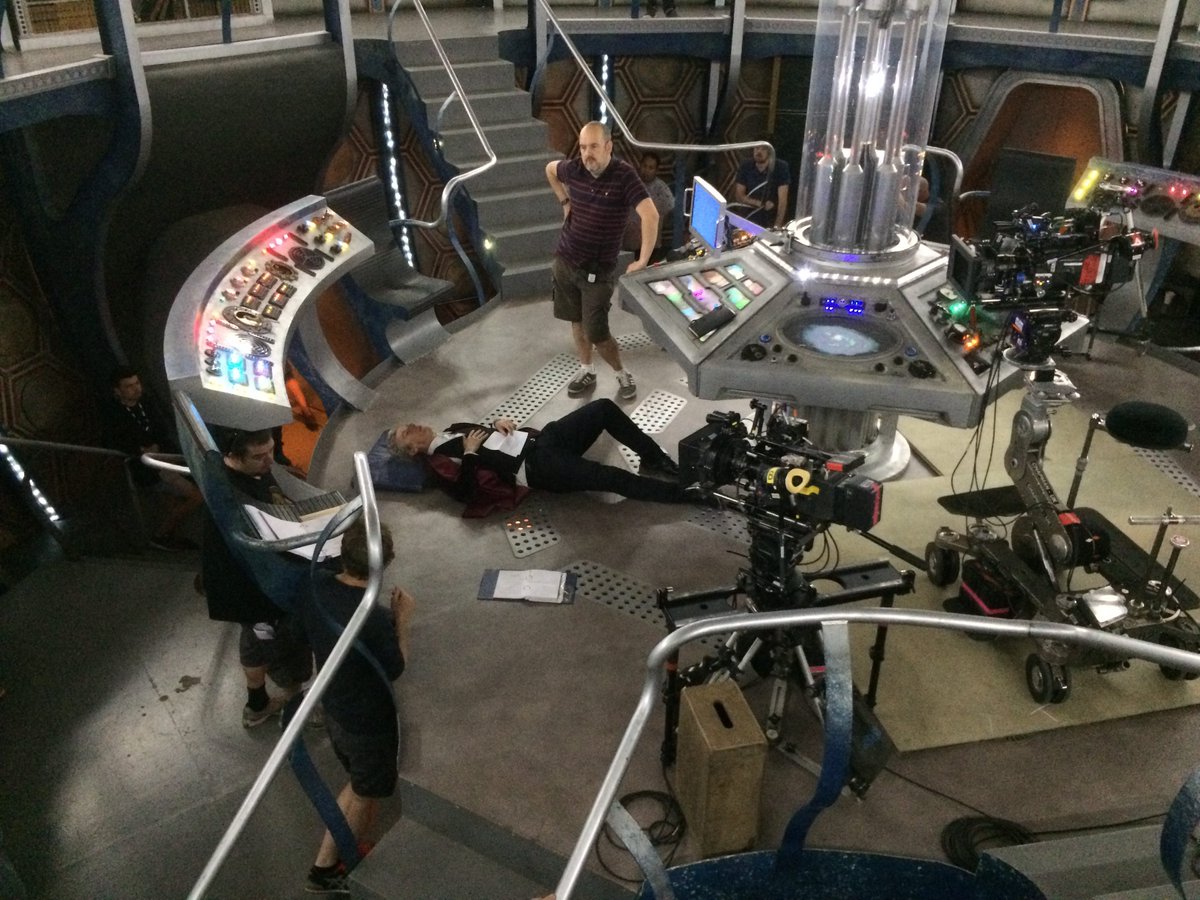 brinatello's tweet photo. Speaking of this episode, @RadioTimes recently did an article with @rtalalay for #InternationalWomensDay. Not only was "Heaven Sent" discussed, so was "Blink" (Dir: #HettieMacDonald) and "Midnight" (Dir: #AliceTroughton). An inspiring read; check it out! https://t.co/tbDaZAOQcP https://t.co/PZEgYqiJ3Y