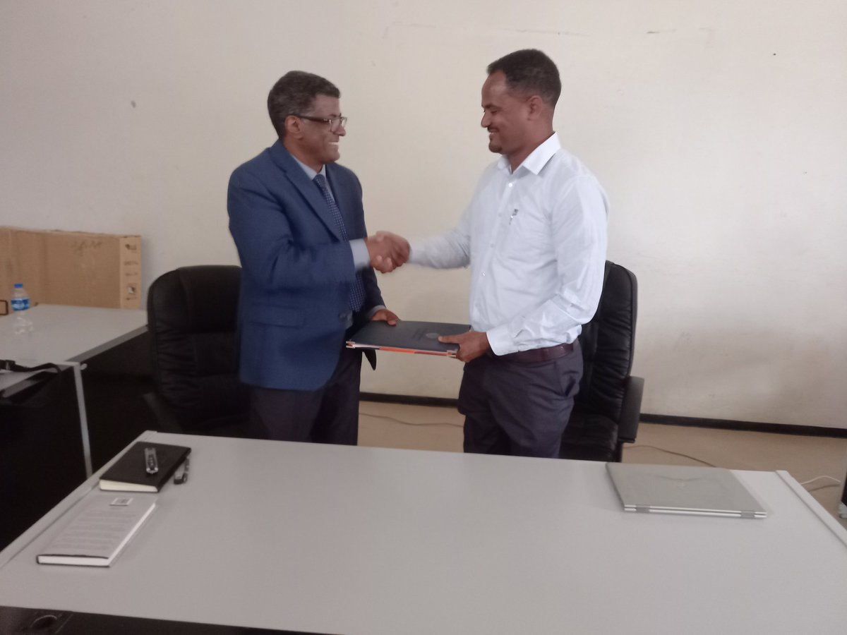 .@ayder_hospital and College of Health Sciences Signed an MOU with Medical University of South Carolina. The MOU includes different collaborative areas of common interest. Thank you @ProfMulugeta making this happen. @kibrom30 @MekUniETH